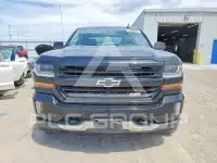 2018 Chevrolet Silverado photo