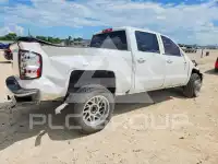 2018 Chevrolet Silverado фото