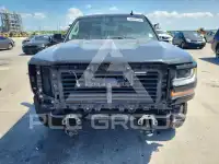 2018 Chevrolet Silverado фото