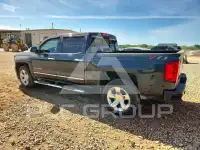2018 Chevrolet Silverado photo