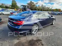 2018 BMW 750 фото