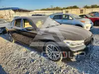 2018 BMW 750 фото