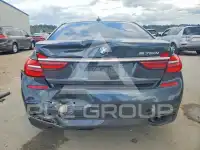 2018 BMW 750 фото