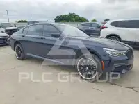 2018 BMW 750 фото