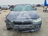 2018 BMW 320 photo