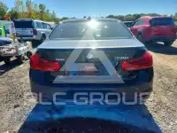 2018 BMW 330 фото