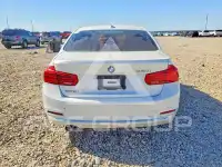 2018 BMW 330 photo