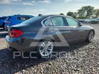 2018 BMW 330 photo