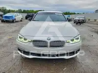 2018 BMW 330 photo