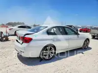 2018 BMW 330 photo