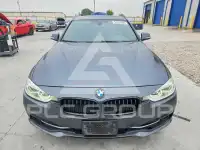 2018 BMW 330 photo