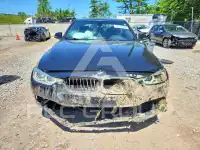 2018 BMW 330 photo