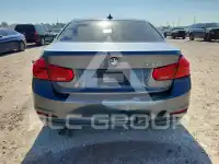 2018 BMW 330 photo