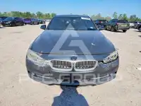 2018 BMW 330 photo