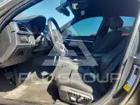 2018 BMW 330 photo