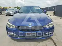 2018 BMW 330 photo