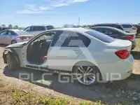 2018 BMW 330 photo