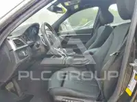 2018 BMW 330 photo