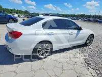 2018 BMW 330 photo