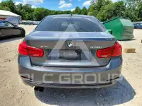 2018 BMW 330 photo