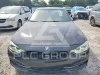 2018 BMW 330 photo