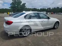 2018 BMW 330 photo