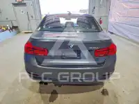2018 BMW 330 photo