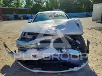 2018 BMW 330 photo