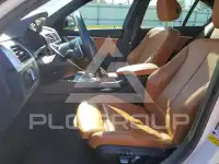 2018 BMW 330 photo