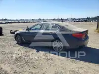 2018 BMW 530 photo