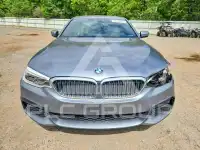 2018 BMW 530 photo