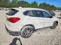 2018 BMW X1 фото