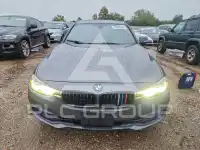 2018 BMW 330 фото