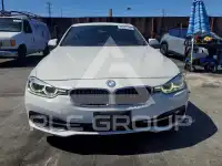2018 BMW 330 photo