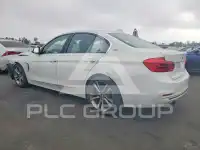 2018 BMW 330 photo