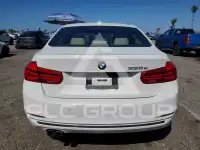 2018 BMW 330 photo