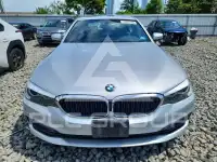 2018 BMW 530 photo