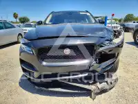 2018 Jaguar F-PACE photo