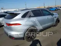 2018 Jaguar F-PACE photo