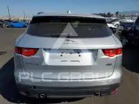 2018 Jaguar F-PACE photo