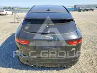 2018 Jaguar F-PACE photo