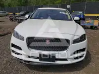 2018 Jaguar F-PACE photo