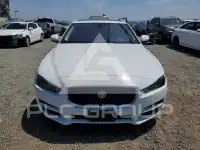 2018 Jaguar XE фото