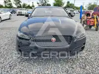 2018 Jaguar XE фото