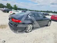 2018 Jaguar XE фото