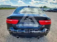 2018 Jaguar XE фото