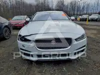2018 Jaguar XE photo