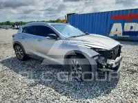2018 Infinity QX30 photo