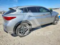 2018 Infinity QX30 photo