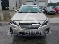 2018 Subaru Legacy photo